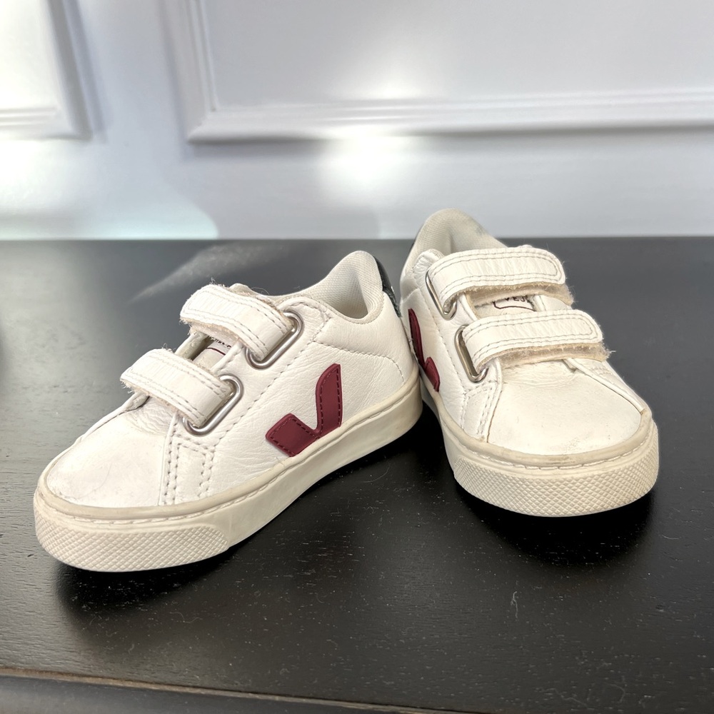 VEJA esplar size 6 toddler